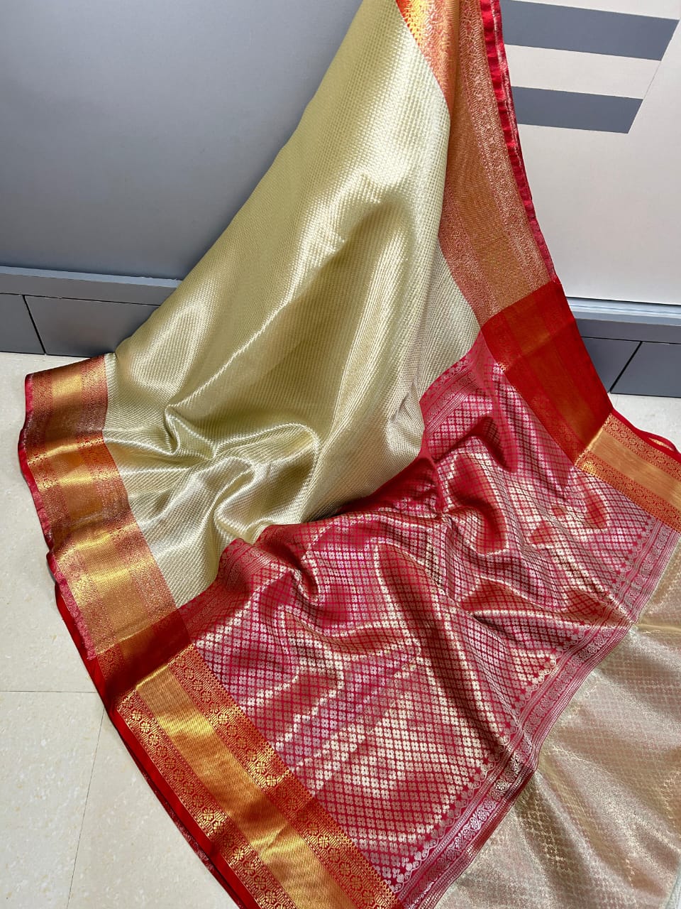 Banarasi Kanjivaram Tissue Silk Saree